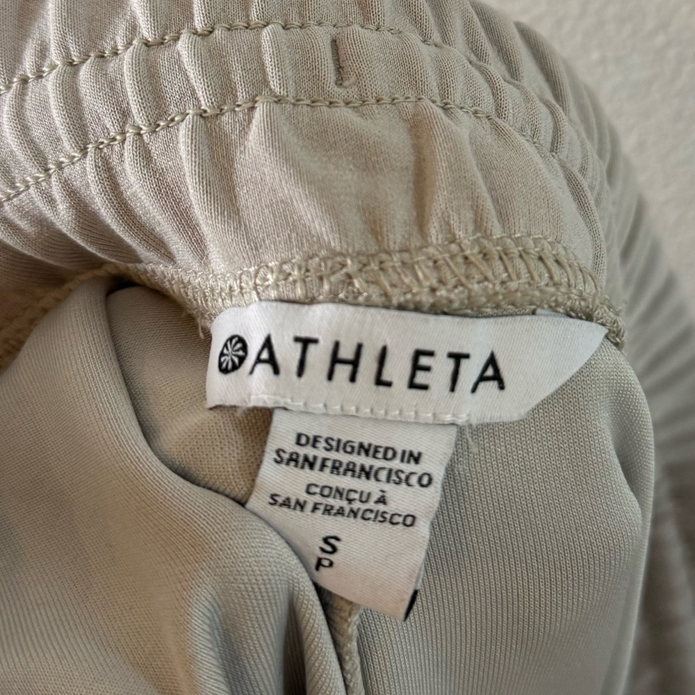 Athleta Seasoft Mid Rise Straight Crop Pants Small - Picture 7 of 8